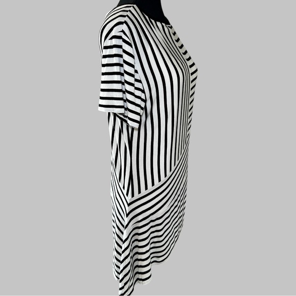 DKNY TUNIC TOP. SIZE M. - Picture 3 of 6